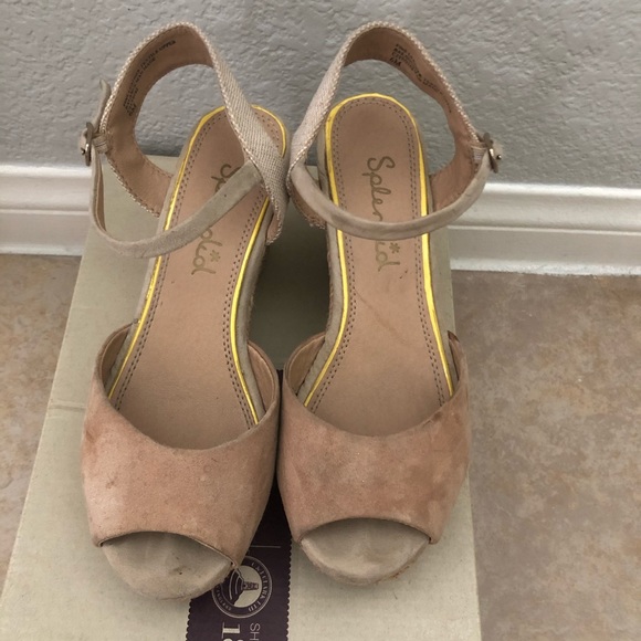 Splendid Wedges - Picture 2 of 6